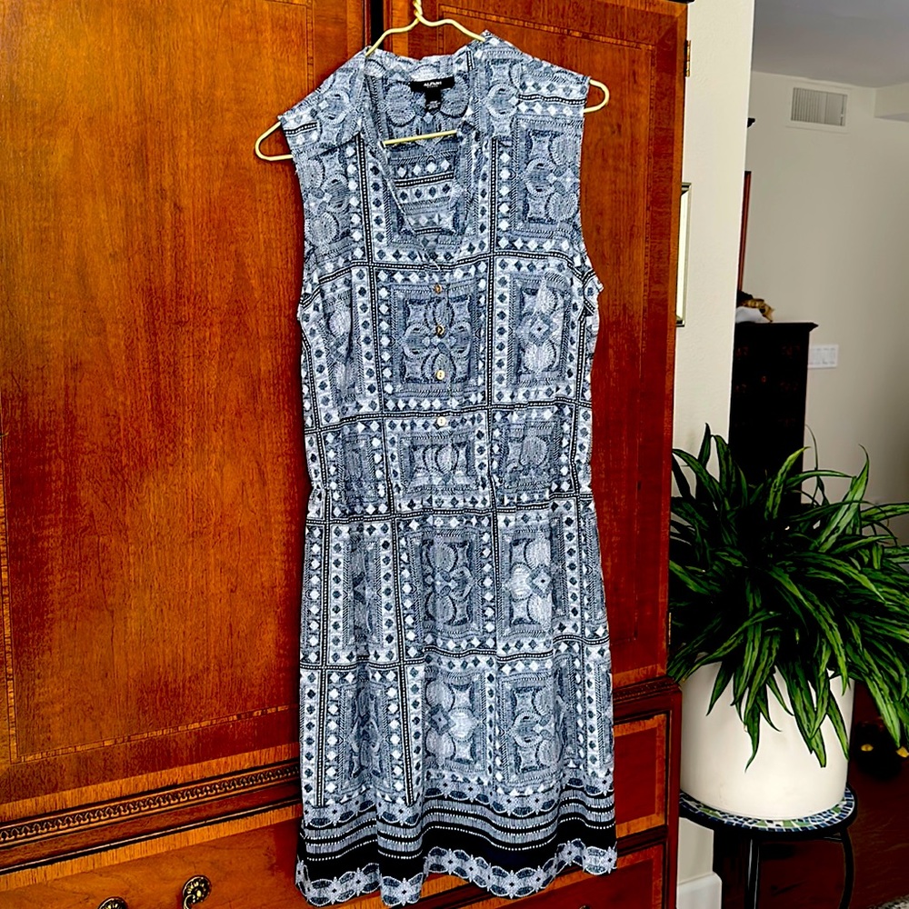 Alfani Woman, sleeveless summer dress, navy and white